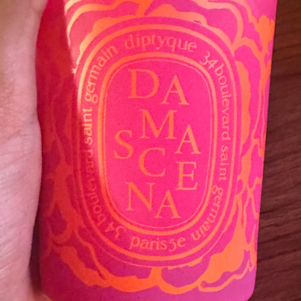 diptyque Damascena Body Lotion — Vibrant Pink & Orange